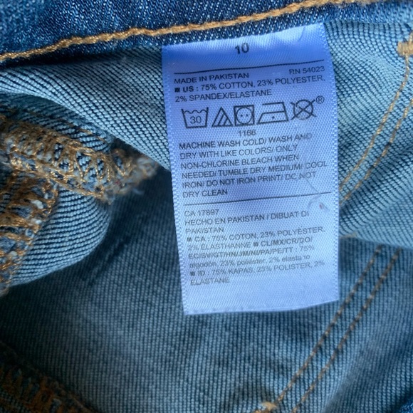 Jeans - Picture 7 of 8